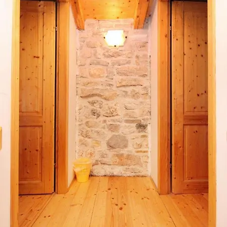 Dom wakacyjny Family Friendly House With A Swimming Pool Orihi, Istria - Sredisnja Istra - 3415 Barban